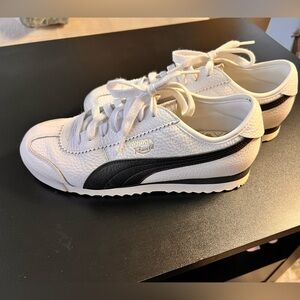 Puma White and Gold Leather Sneaker